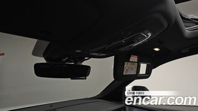 Audi Q8 2021 — photo 35