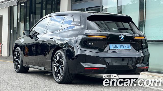BMW iX 2024 — photo 2