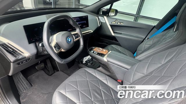 BMW iX 2024 — photo 11