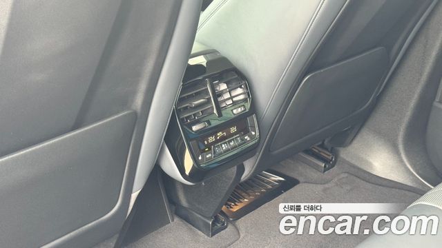 BMW iX 2024 — photo 15