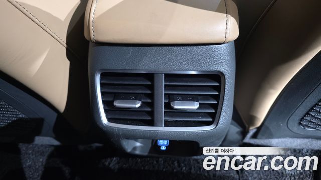 Hyundai Sonata 2020 — photo 28