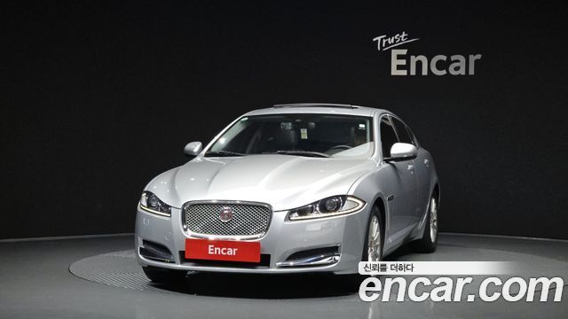 Jaguar XF 2014 — photo 3