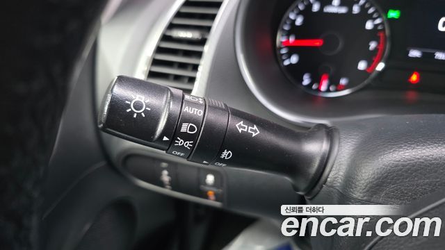 Kia K3 2017 — photo 15