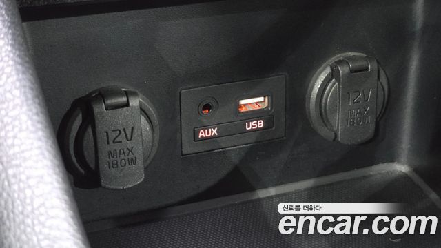 Kia K3 2017 — photo 18