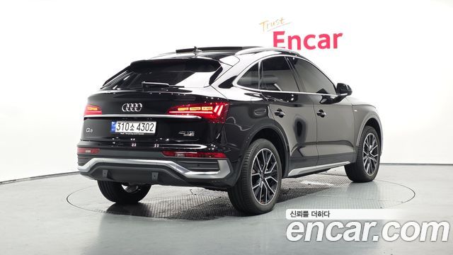 Audi Q5 2024 — photo 2