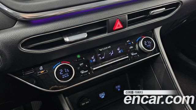 Hyundai Sonata 2022 — photo 17