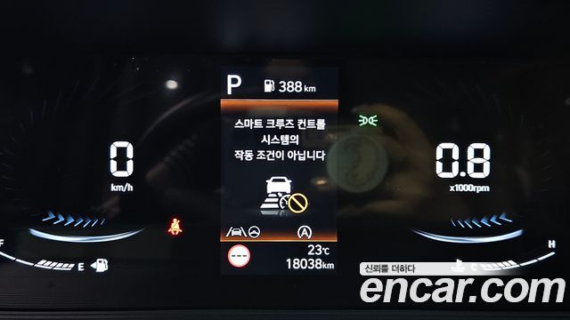 Hyundai Staria 2025 — photo 8