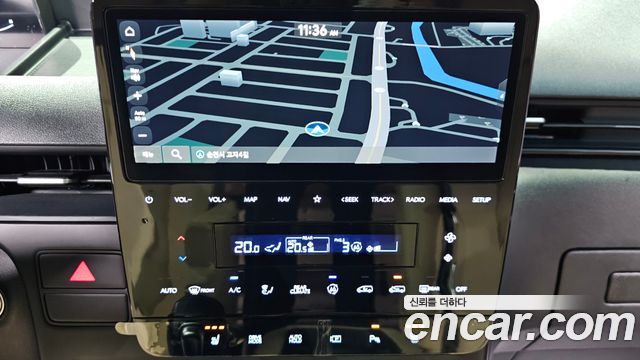Hyundai Staria 2025 — photo 12