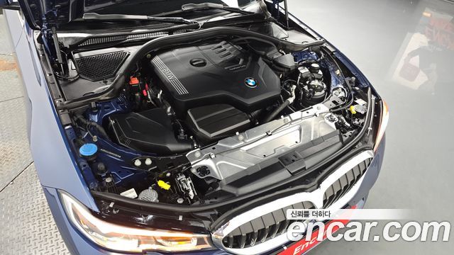 BMW 3-Series 2021 — photo 6