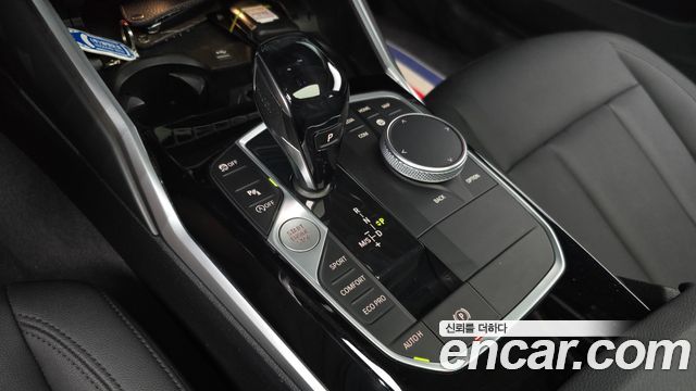 BMW 3-Series 2021 — photo 12