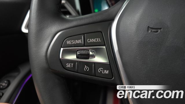 BMW 3-Series 2021 — photo 22