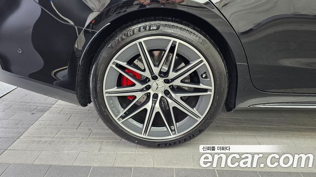 Mercedes-Benz AMG GT 2023 — photo 5