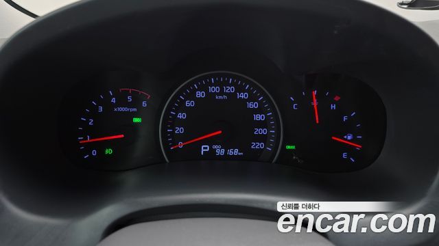 Kia Canival 2013 — photo 8