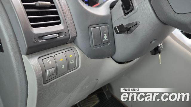 Kia Canival 2013 — photo 15