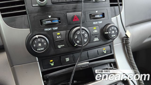 Kia Canival 2013 — photo 18