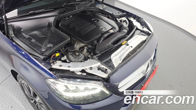 Mercedes-Benz C-Class 2019 — photo 6