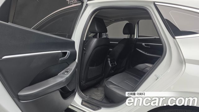 Hyundai Sonata 2020 — photo 16