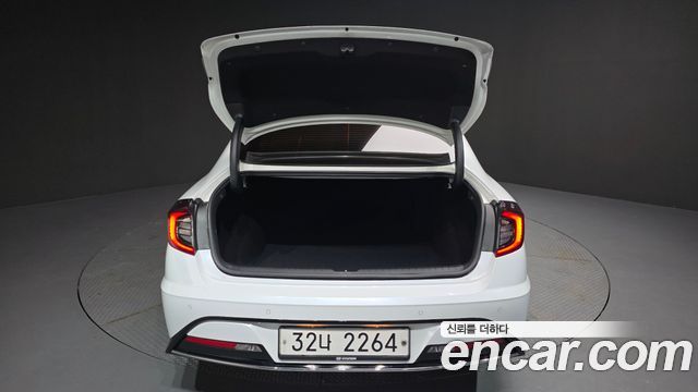 Hyundai Sonata 2020 — photo 19