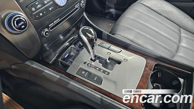 Hyundai Equus 2012 — photo 9