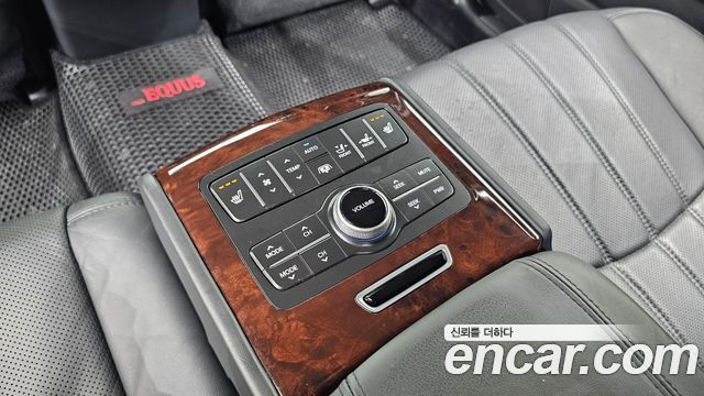 Hyundai Equus 2012 — photo 15
