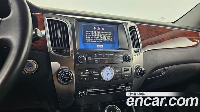 Hyundai Equus 2012 — photo 16