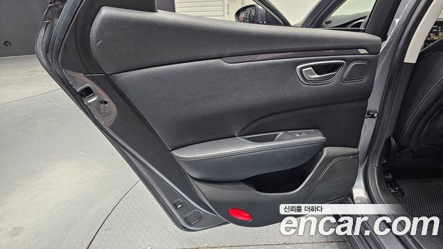 Renault Korea SM6 2016 — photo 15