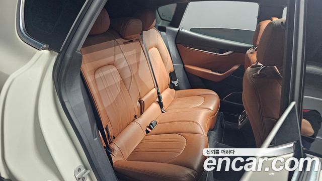 Maserati Levante 2020 — photo 17