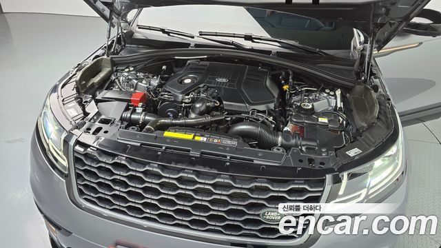 Land Rover Range Rover Velar 2020 — photo 6