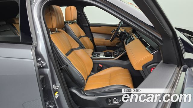 Land Rover Range Rover Velar 2020 — photo 17