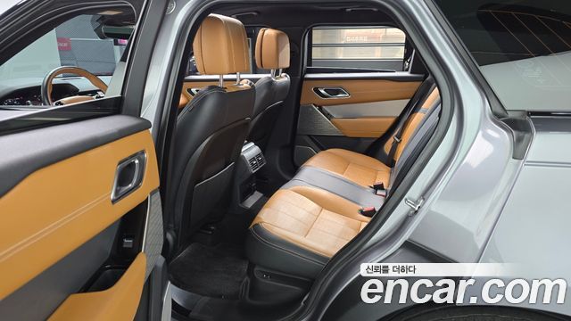 Land Rover Range Rover Velar 2020 — photo 16