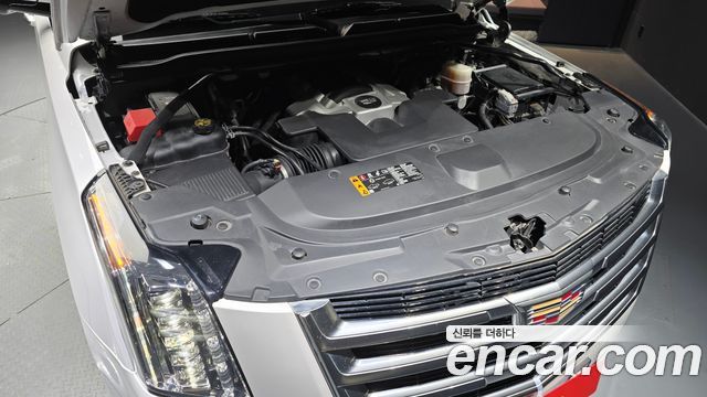 Cadillac Escalade 2018 — photo 6