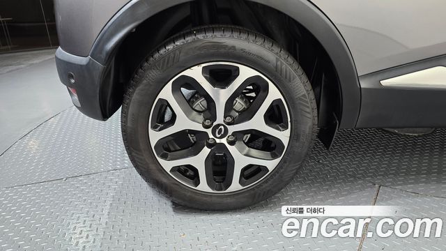 Renault Korea QM3 2018 — photo 5