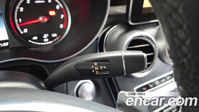 Mercedes-Benz C-Class 2016 — photo 12
