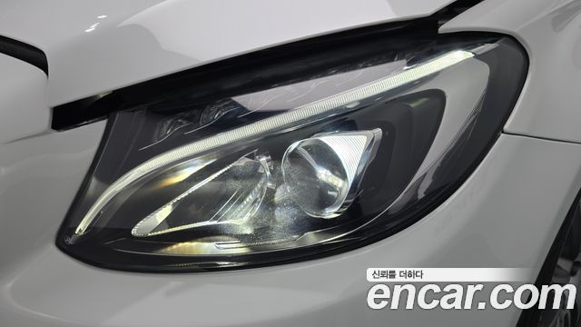 Mercedes-Benz C-Class 2016 — photo 8