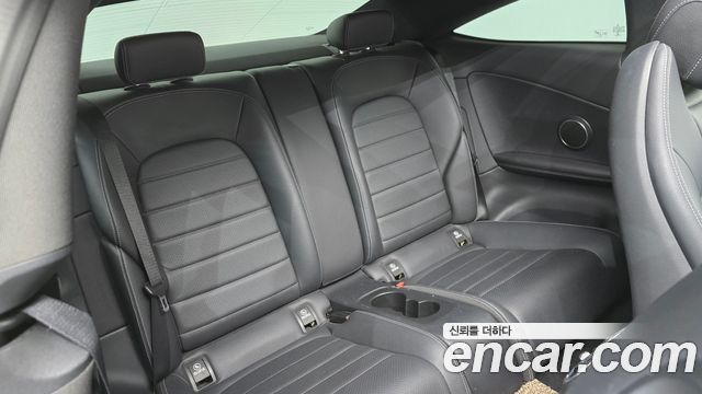 Mercedes-Benz C-Class 2016 — photo 16