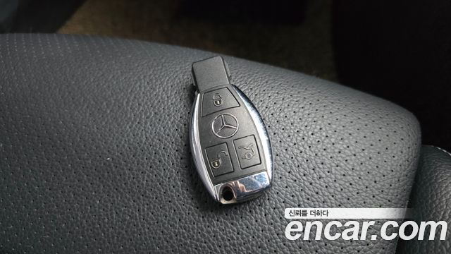 Mercedes-Benz C-Class 2016 — photo 28