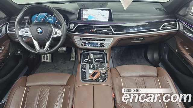 BMW 7-Series 2019 — photo 7