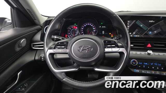 Hyundai AVANTE 2022 — photo 19