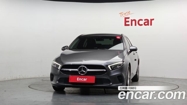 Mercedes-Benz A-Class 2020 — photo 3