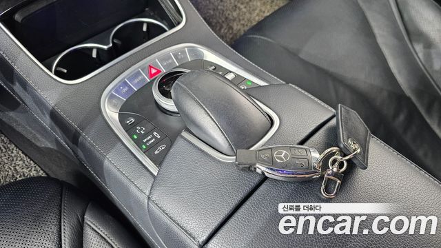 Mercedes-Benz S-Class 2016 — photo 27