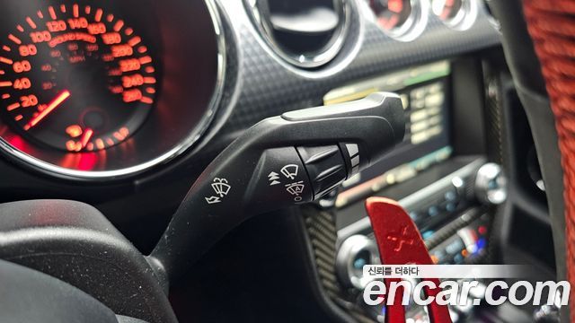 Ford Mustang 2015 — photo 19