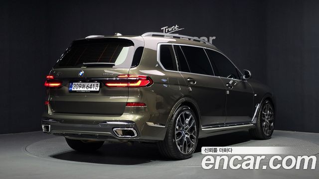BMW X7 2025 — photo 2