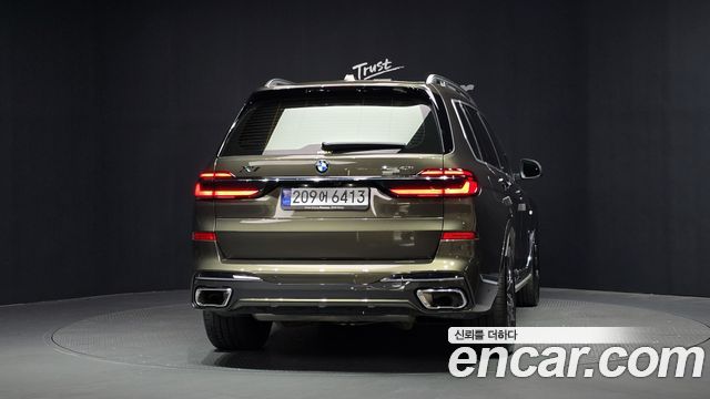 BMW X7 2025 — photo 4