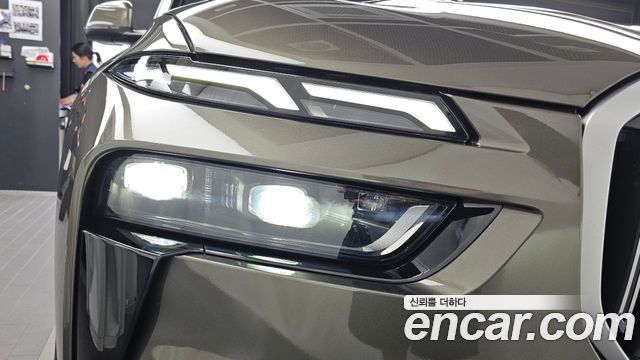BMW X7 2025 — photo 8