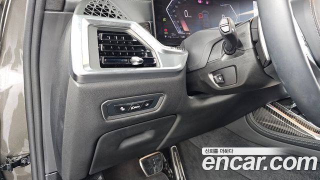 BMW X7 2025 — photo 27
