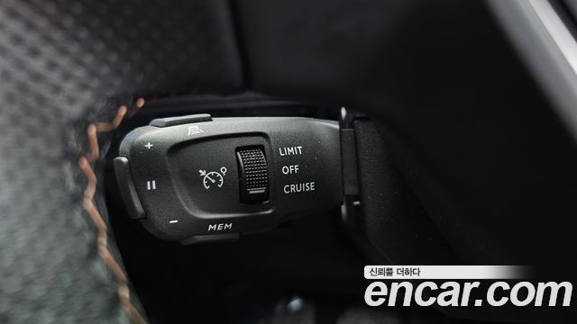 Peugeot 3008 2022 — photo 24