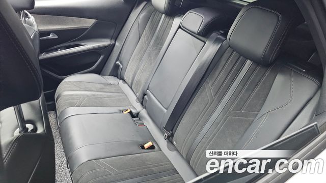Peugeot 3008 2022 — photo 28