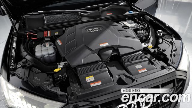 Audi Q7 2023 — photo 6
