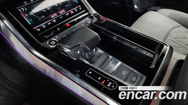 Audi Q7 2023 — photo 9