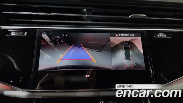 Audi Q7 2023 — photo 14